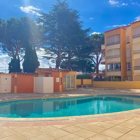3626-a 400m De La Plage, Piscine, Parking Apartment *